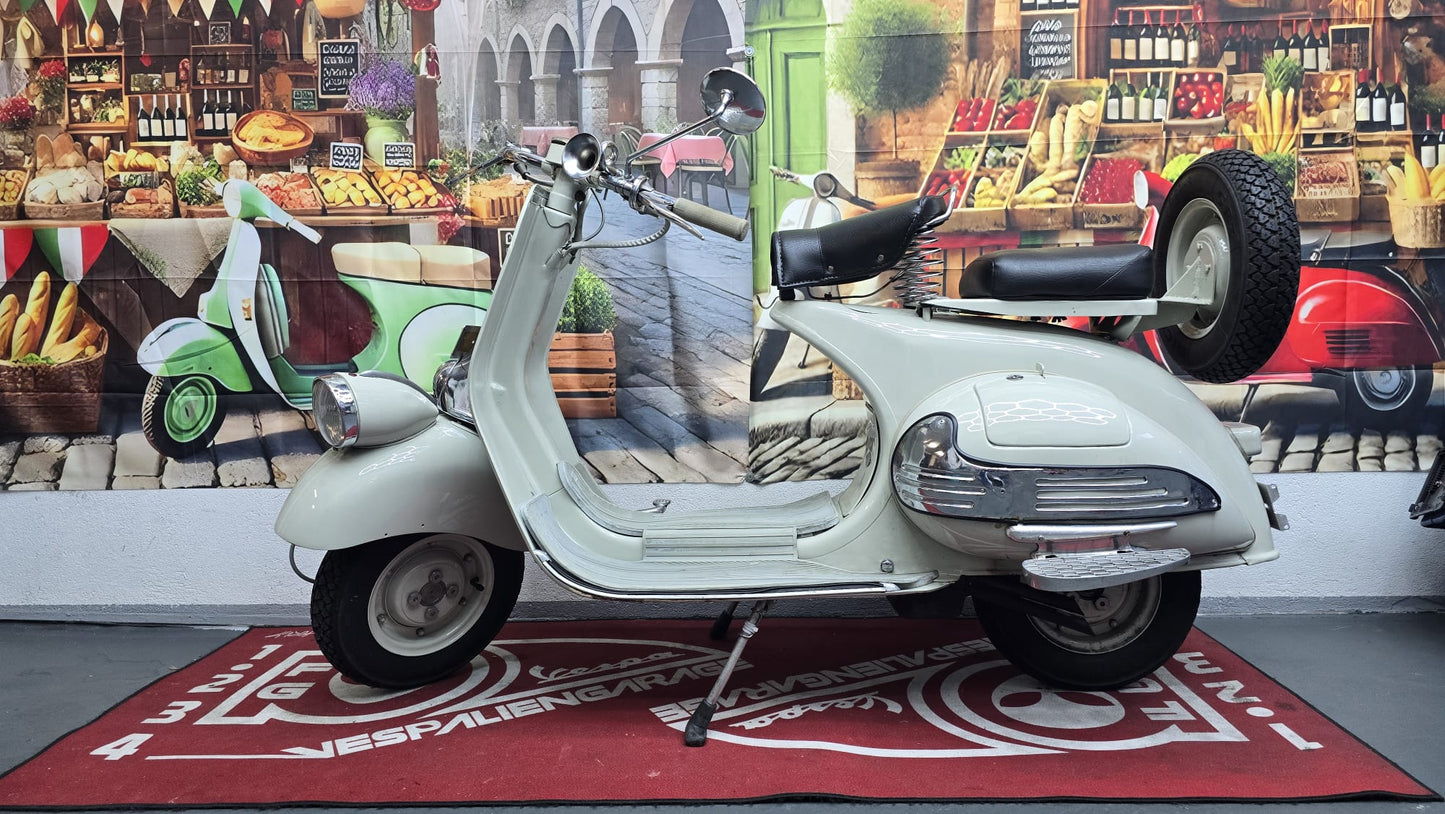 Vespa Faro Basso 1955