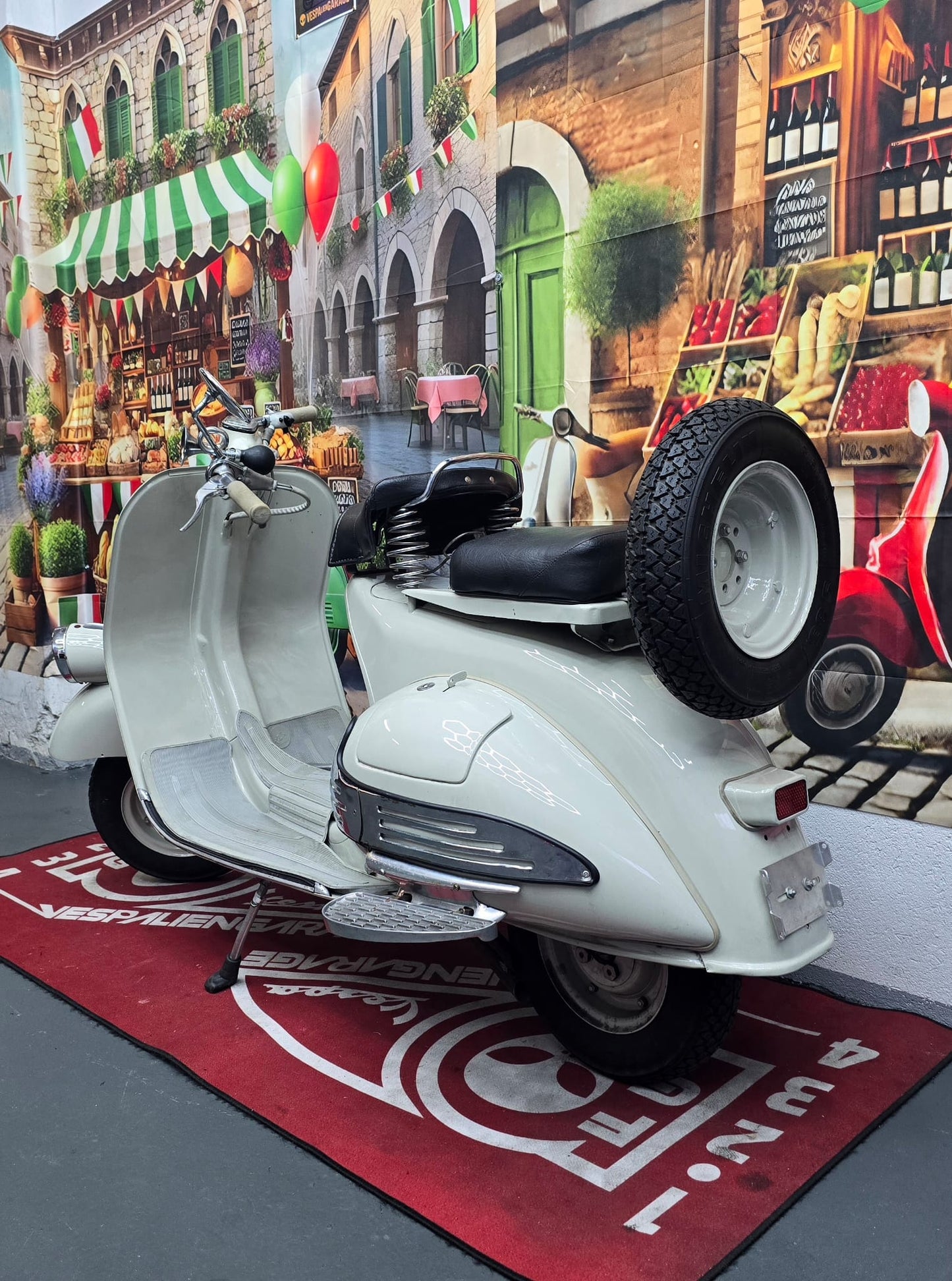 Vespa Faro Basso 1955
